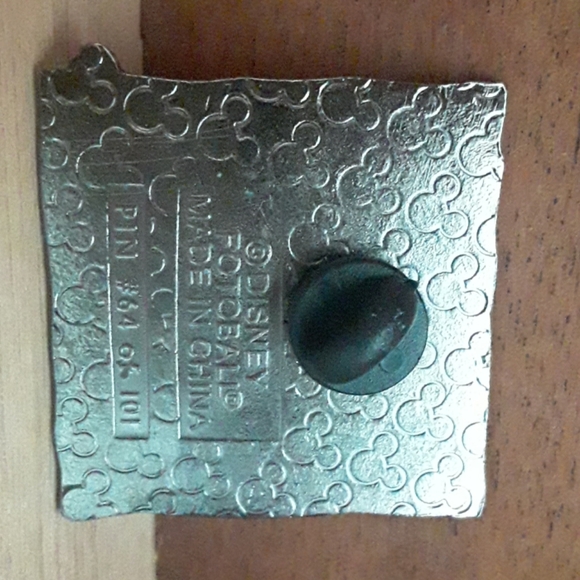 Simba and Nala pin - Picture 2 of 2